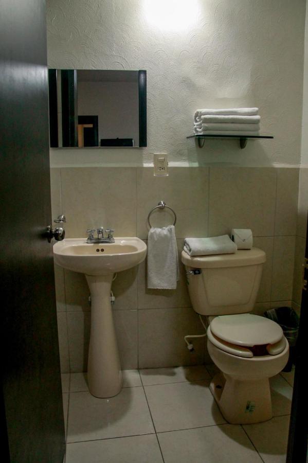 מורליה Hotel Casa De Los Dulces S Express מראה חיצוני תמונה